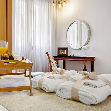 -Malagasunapts-City Centre Terrace Pool Parking מראה חיצוני תמונה