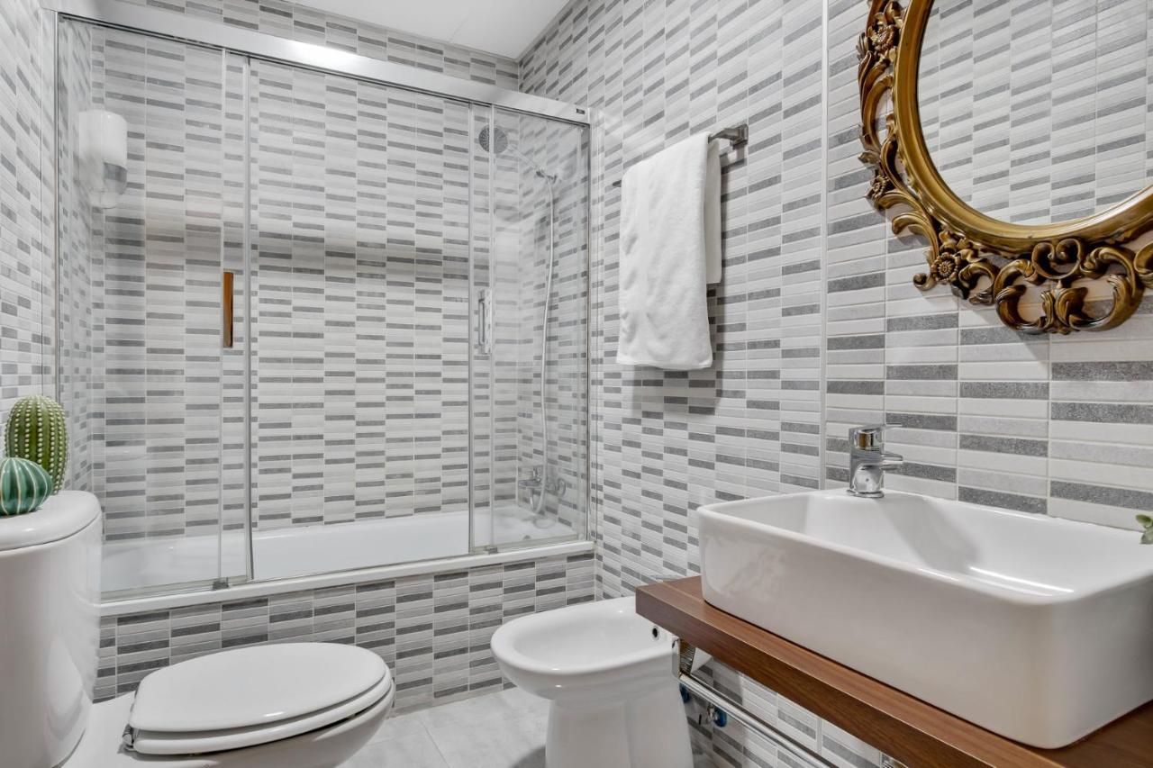 -Malagasunapts-City Centre Terrace Pool Parking מראה חיצוני תמונה