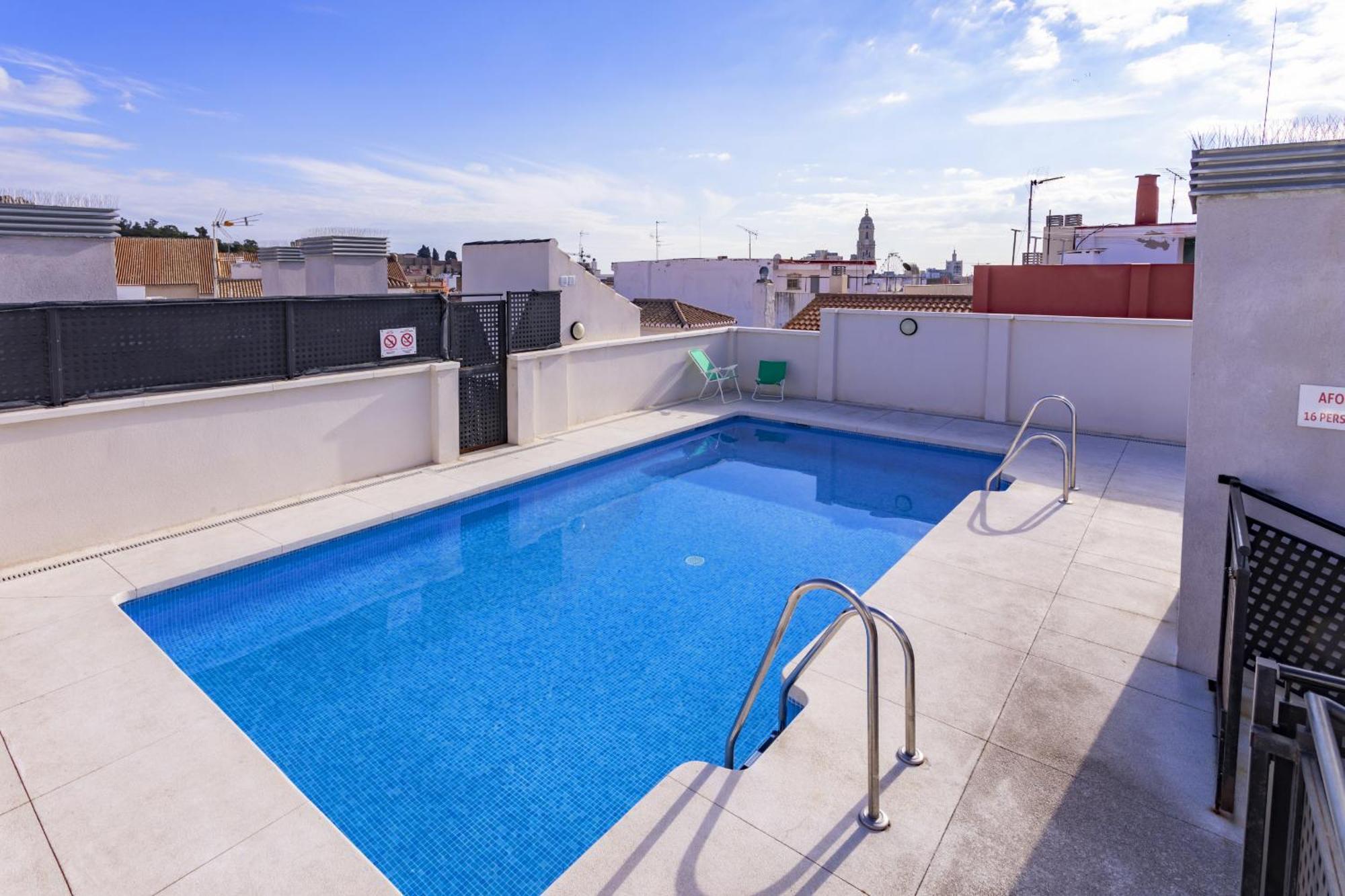 -Malagasunapts-City Centre Terrace Pool Parking מראה חיצוני תמונה