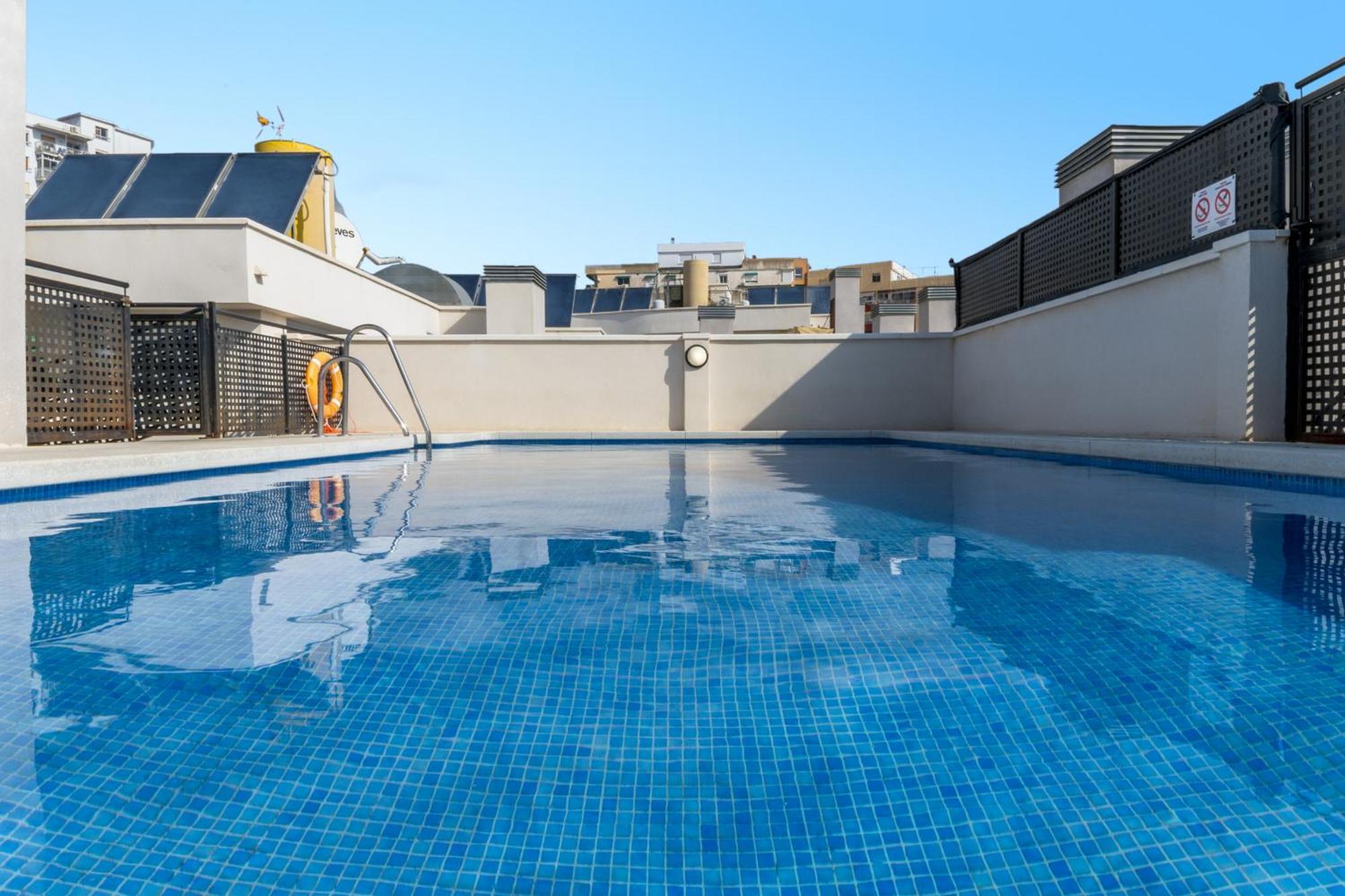 -Malagasunapts-City Centre Terrace Pool Parking מראה חיצוני תמונה